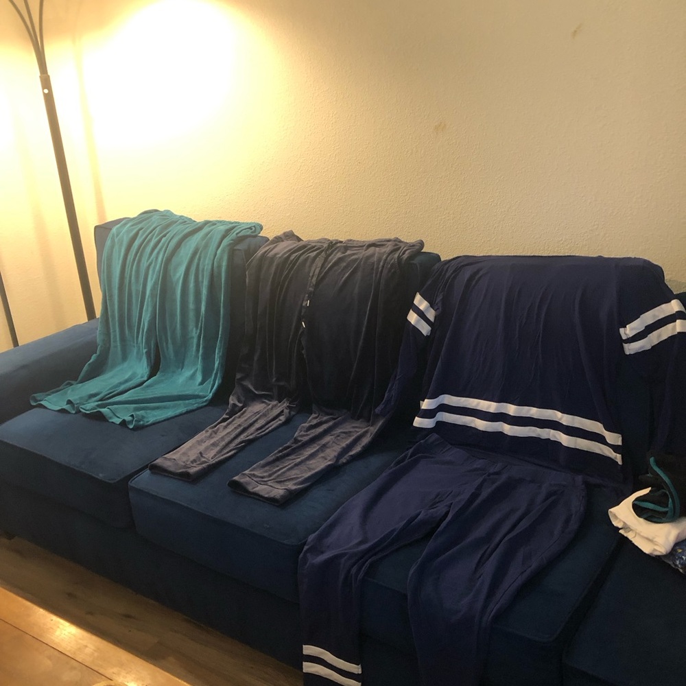 1x bundle Women's Pajama Lounge Set in Turquoise and Navy Mix